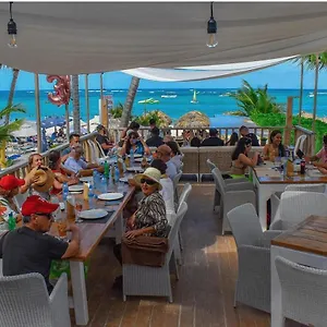 Los Corales Villas And Suites - Beach Club, Spa, Restaurants Resort